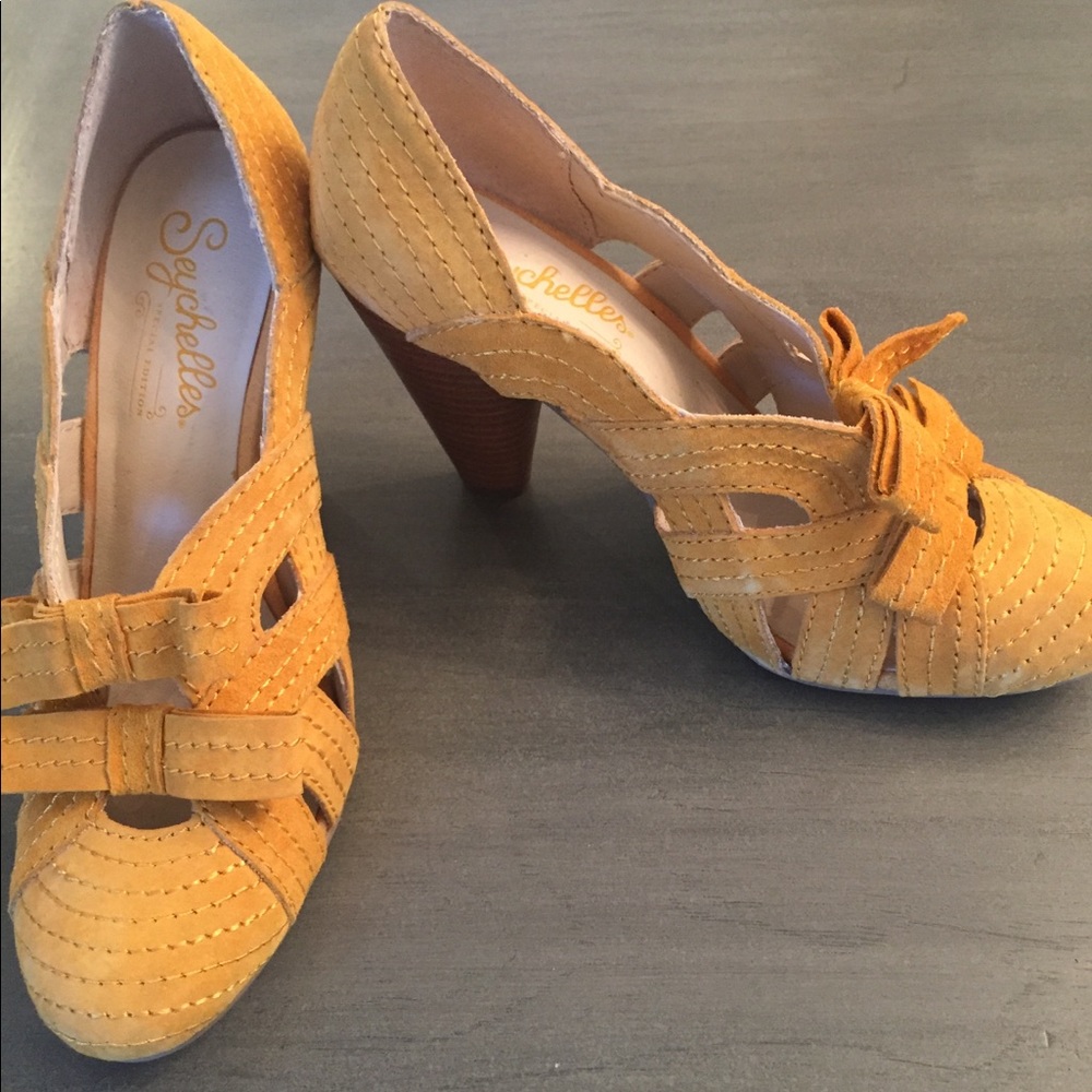 Seychelles suede heels